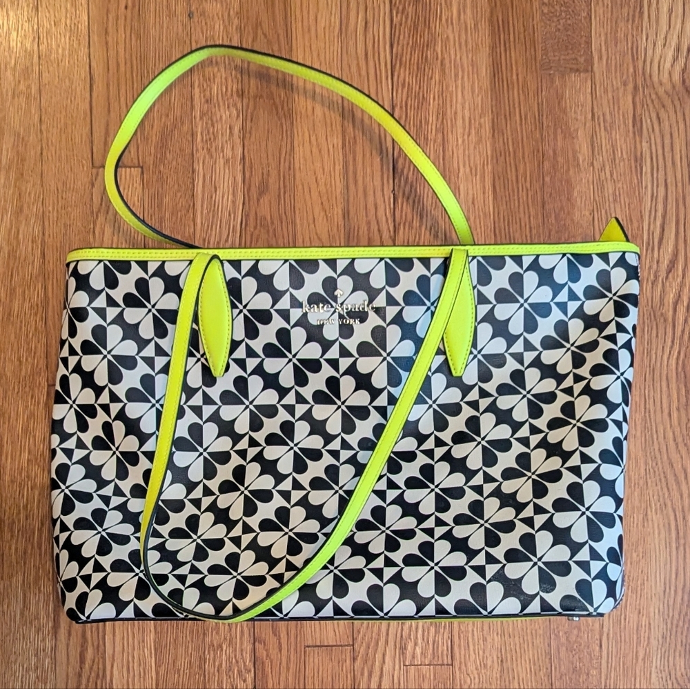 Hollie Spade Clover Geo Neon Trim Tote